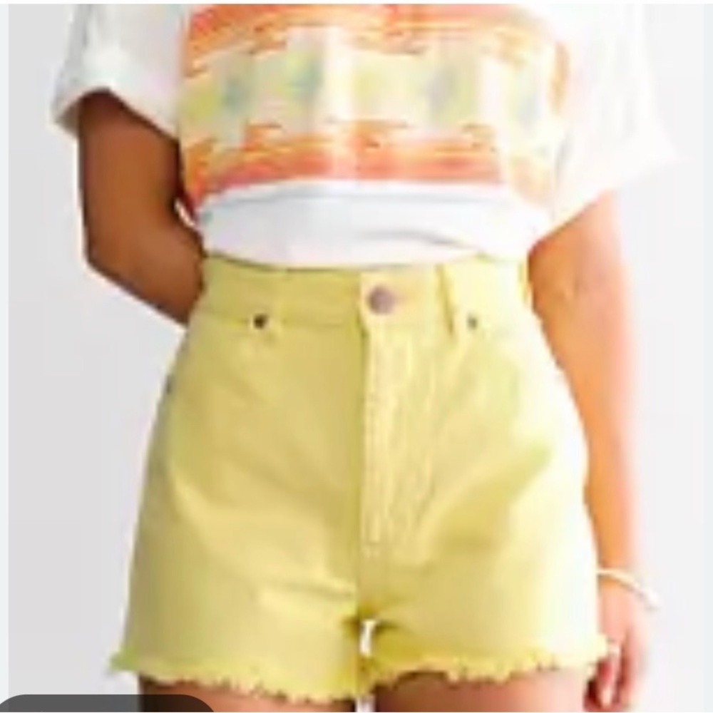 Wrangler Lemon High-Waisted Women's Shorts